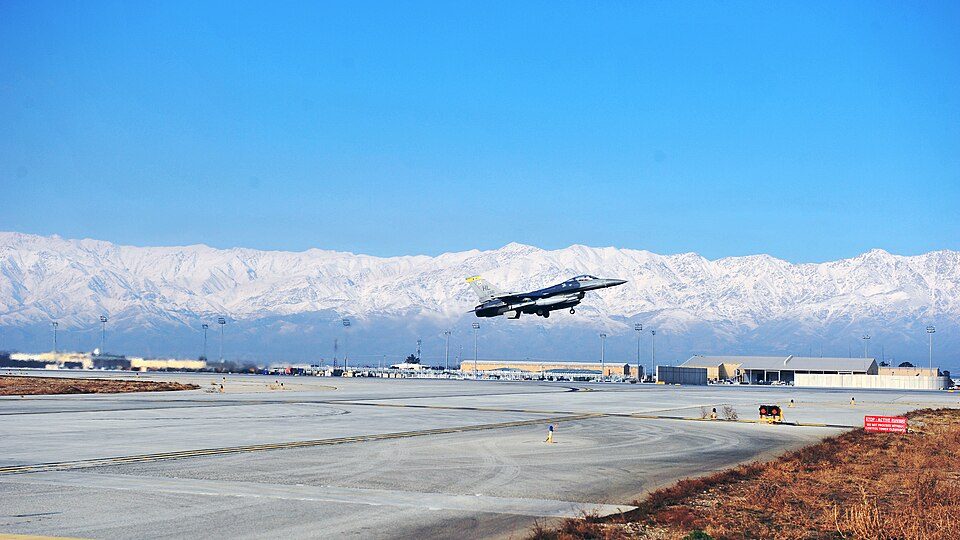 An F-16 Fighting Falcon assigned to the 4th Expeditionary Fighter Squadron from Hill Air Force Base, Utah, takes off at Bagram Air Field, Af
