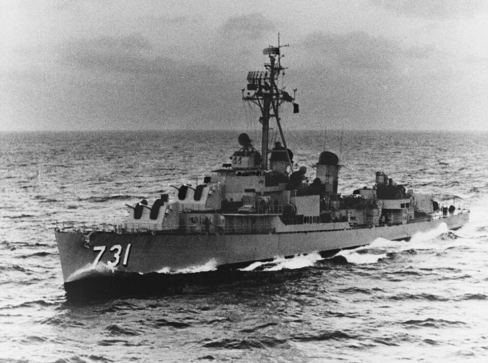 The U.S. Navy destroyer USS Maddox (DD-731) underway at sea, circa the early 1960s.
