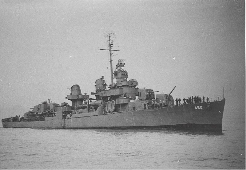 The destroyer USS O'Bannon off Mare Island, training her 5-inch (127 mm) turret 1